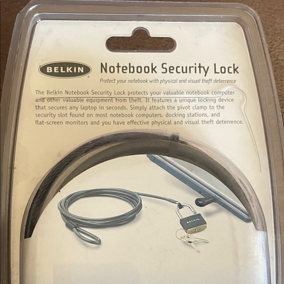 NWT Belkin F8E550 Notebook Computer Security Lock with Key Case - Picture 3 of 3